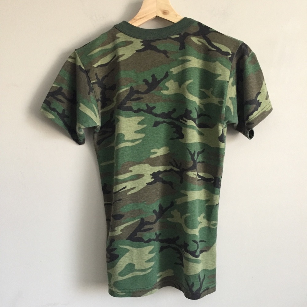 SOLD! Urban Outfitters Vintage Camo T-Shirt Tee - Picture 3 of 8